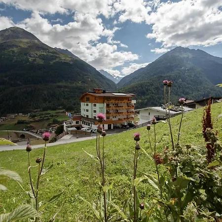 Hotel Waldcafe 3*