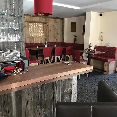 Waldcafe Hotel 3*