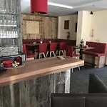 Waldcafe Hotell 3*